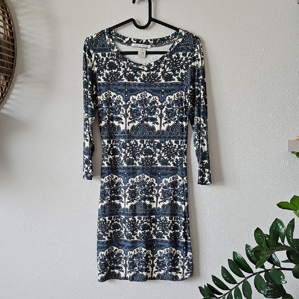 RARE! Novella Royale Hyperion Dress In Midnight Chantilly